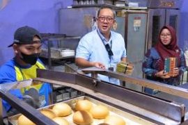 PERUSAHAAN ROTI ZABAR MERSING 1 perusahaan roti zabar mersing